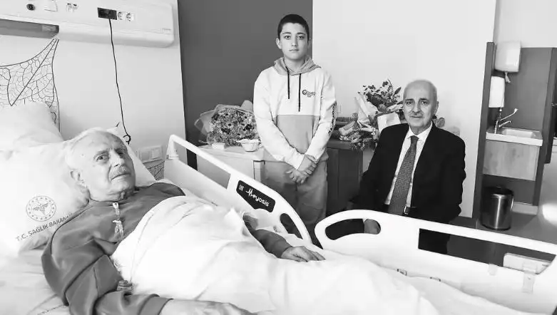 Burhan Abiş, AK Parti Kurucusu, Hayatını Kaybetti: Kimdir?