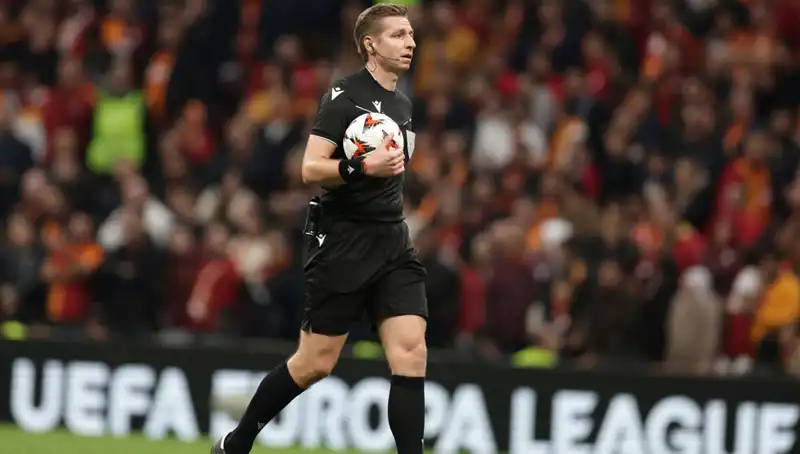 Galatasaray-Antalyaspor Maçında VAR'ı Yönetici Lawrence Üstlenecek!