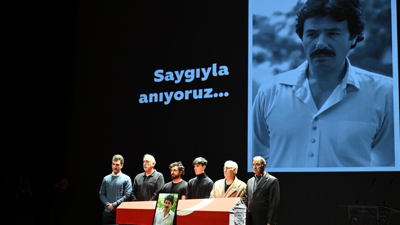 Ferdi Tayfur için AKM'de Anma Töreni Gerçekleştirildi