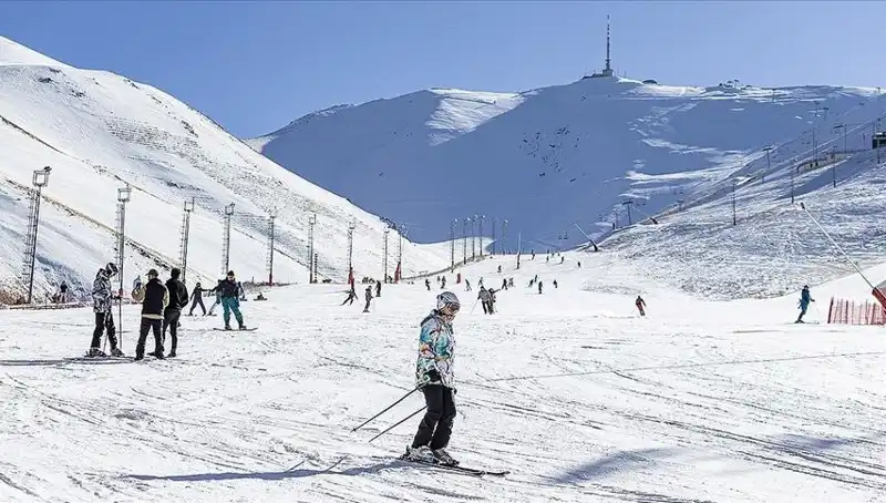 Palandöken, Türkiye'nin En Yüksek Kar Kalınlığına Ev Sahipliği Yapıyor!