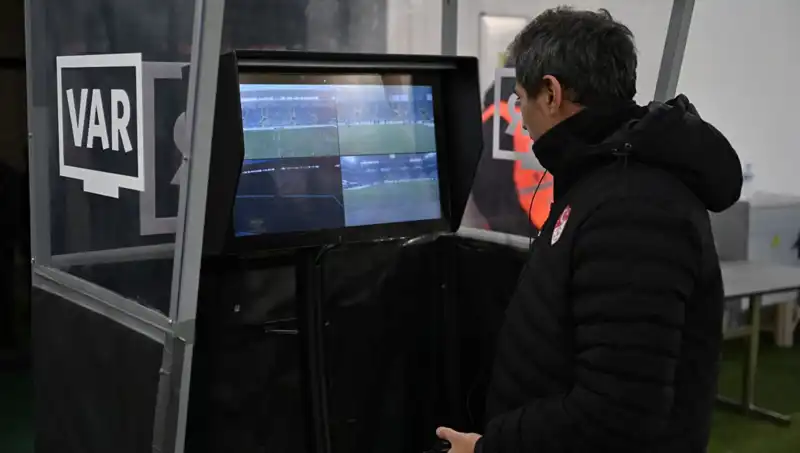 Beşiktaş-Gaziantep FK Maçına Alman VAR Hakemi Atandı: Neler Bekleniyor?