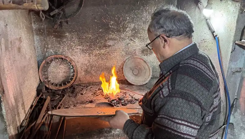 Baba Mesleğini Devraldı: 20 Metrekarelik Dükkan Hikayesi