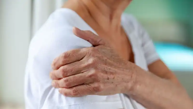 Akciğer Kanserinin Sessiz Belirtisi: Göz Ardı Edilen İşaretler