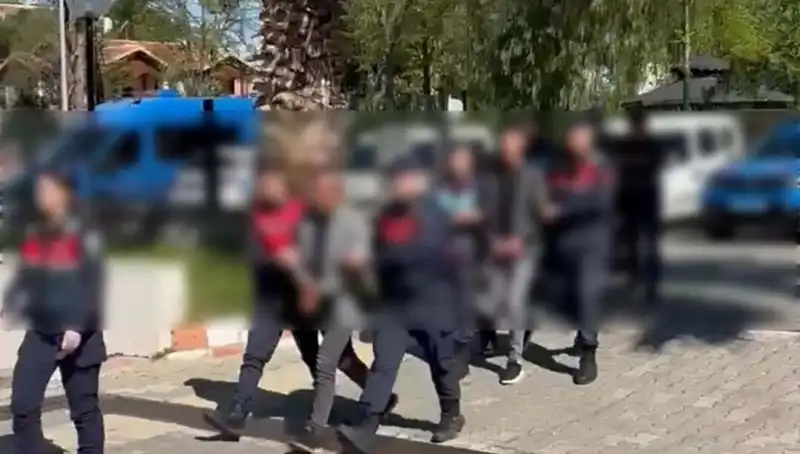 Aydın'da Şok Olay: Gasptan Sonra Benzinle Yakmaya Çalıştılar!