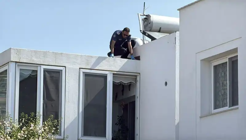 Bodrum'da Çatıdan Düşen Emekli Polis, Hayatını Kaybetti: Olayın Ayrıntıları Neler?