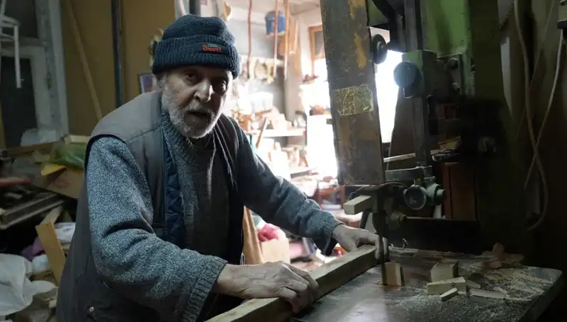 87 Yaşında Geleneksel Sanatı Yaşatan Usta: El Emeğinin Gücü