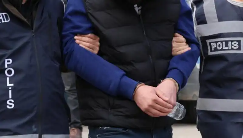 4 İlde Gerçekleşen DAEŞ Operasyonunda 4 Kişi Gözaltına Alındı