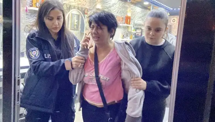 Polise "Köpek" Dedi, İtişme Ortaya Çıkan Kadın Hakkında Adli İşlem