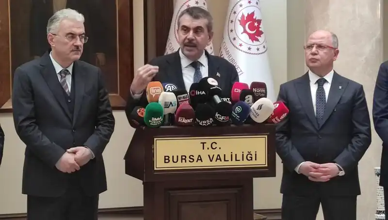 Bakan Tekin'den Çalışanlara Protesto Uyarısı: Yaptırımlar Kapıda mı?