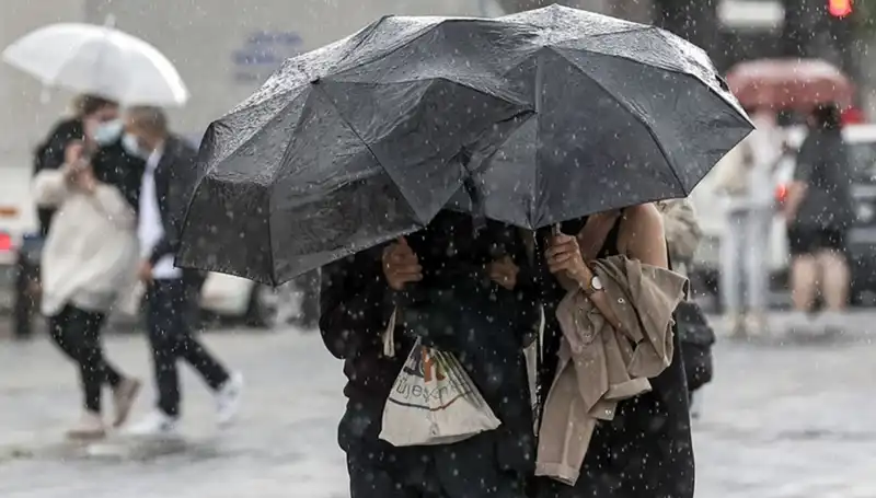 İstanbul'u Bekleyen Kış Soğukları ve Uzun Süreli Sağanak Yağışlar!