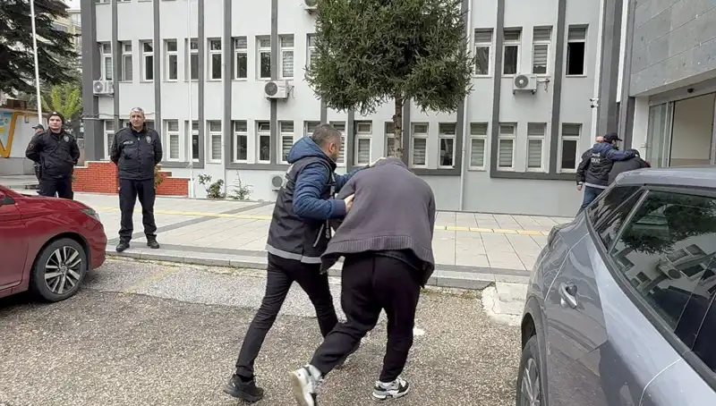 10 Bin Sentetik Ecza Hapı Ele Geçirildi: Operasyonda 20 Şüpheli Gözaltında