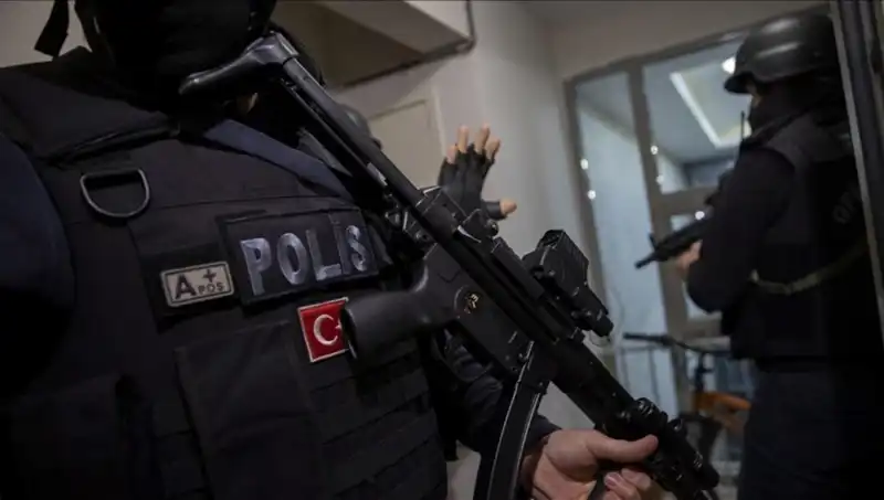 Türkiye Genelinde Eş Zamanlı Uyuşturucu Operasyonları: 516 Şüpheli Tutuklandı