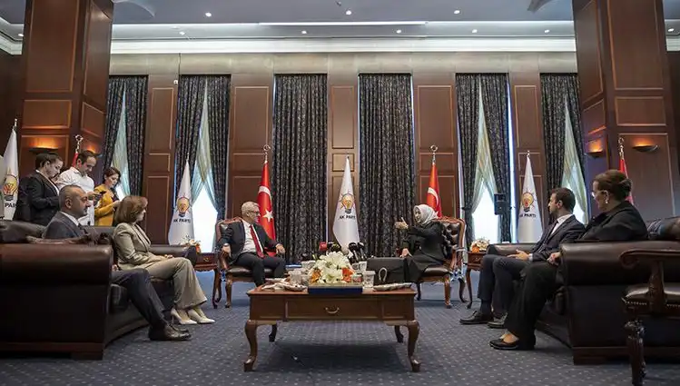 AK Parti'nin Bayramlaşma Programı Belli Oldu: CHP Neden Davet Edilmedi?