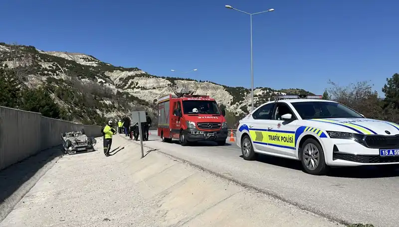 Burdur'da Korkunç Kaza: İki Çocuk ve Dört Yaralı Hastaneye Kaldırıldı