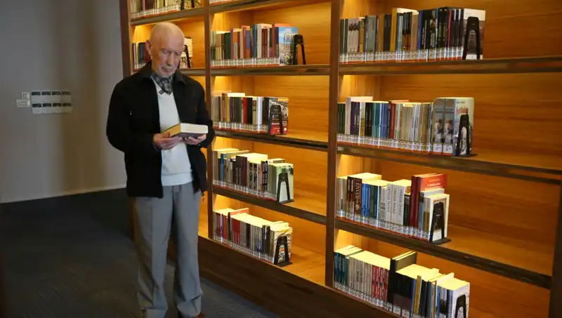 71 Yıldır Kitaplarla Yolculuk Eden Bir Okuma Tutkunu: Unutulmaz Hikaye