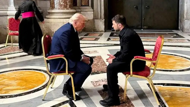 Zelenski'nin Trump Açıklaması: Vatikan Görüşmesi En İyisiydi