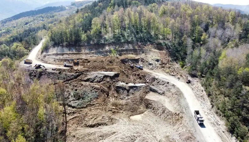 Kastamonu-Çatalzeytin Kara Yolunda Heyelan: Seyahat Edenleri Düşündüren Durum!