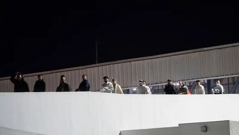 Türkiye'de Düzensiz Göçmen Operasyonları: İki İlde 150 Kişi Yakalandı