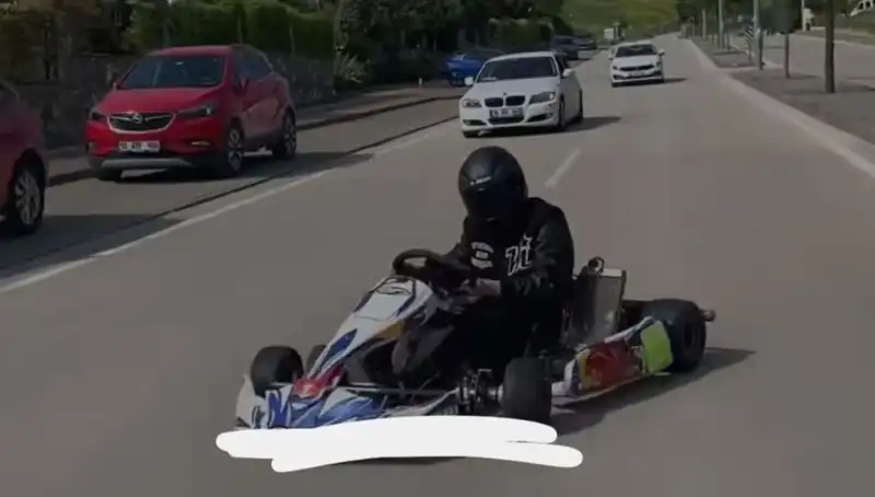 Go-Kart Tutkunu Genç, Yolda Tehlikeli Drift Yaparken Yakalandı!