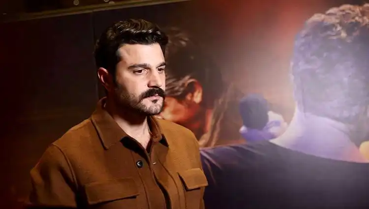 Murat Göğebakan: Kalbim Yaralı Dizisinin Oyuncuları ve Karakterleri Hakkında Her Şey!