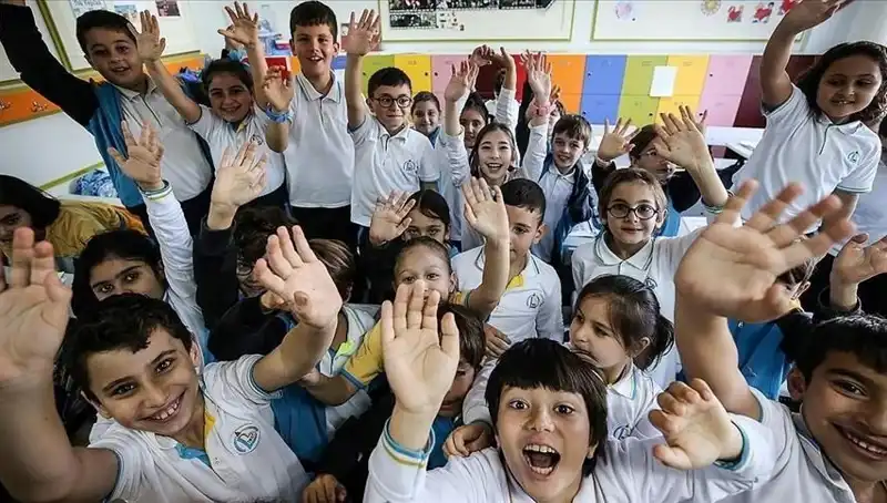 9 Günlük Bayram Tatilinin Ardından Okullarda Yeni Dönem Başlıyor