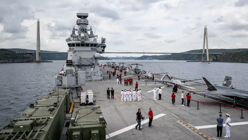 TCG Anadolu: Sarayburnu'ndan Ayrıldı, Yeni Görevine Doğru Yola Çıktı!