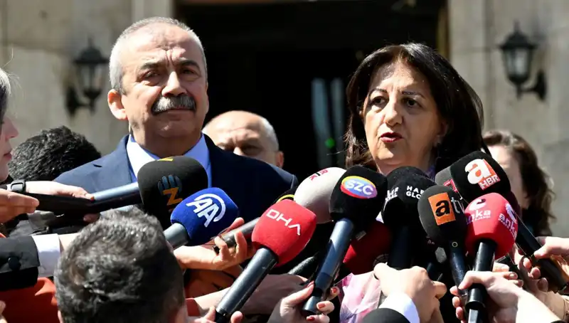 Sırrı Süreyya Önder'in Hayatı ve Hastalığı: Tüm Detaylar Burada!