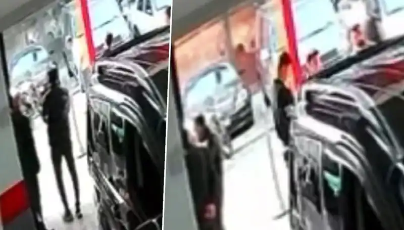 İstanbul'da Galeriye El Yapımı Patlayıcıyla Saldırı: Olayın Ayrıntıları Sarsıyor!
