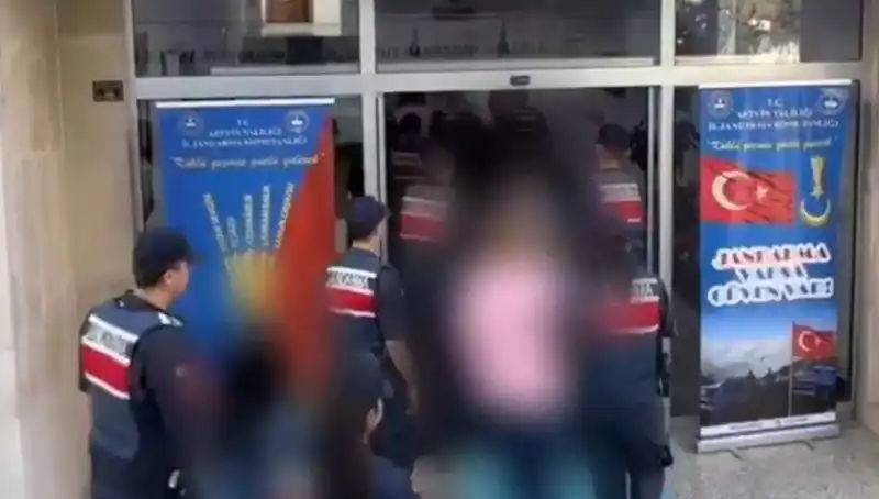 30 İlde FETÖ Operasyonu: 65 Kişi Tutuklandı, Gözaltılar Devam Ediyor!