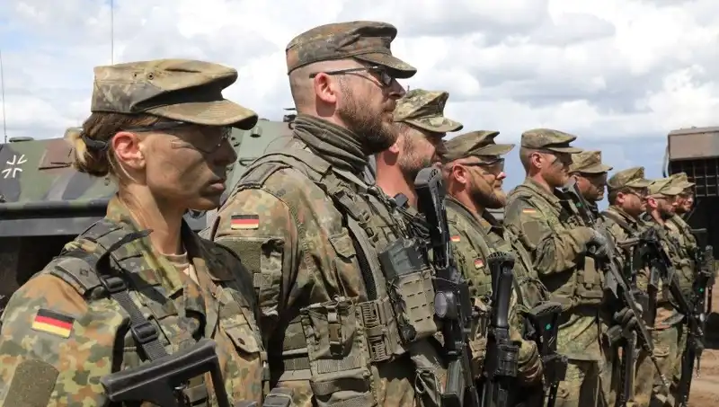 Almanya, Rusya Sınırına Asker Göndererek Gerginliği Tırmandırıyor