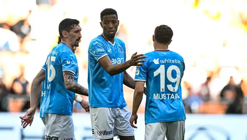 Trabzonspor, Adana Demirspor'u Zorlanmadan Geçti: Tek Golle Üç Puan
