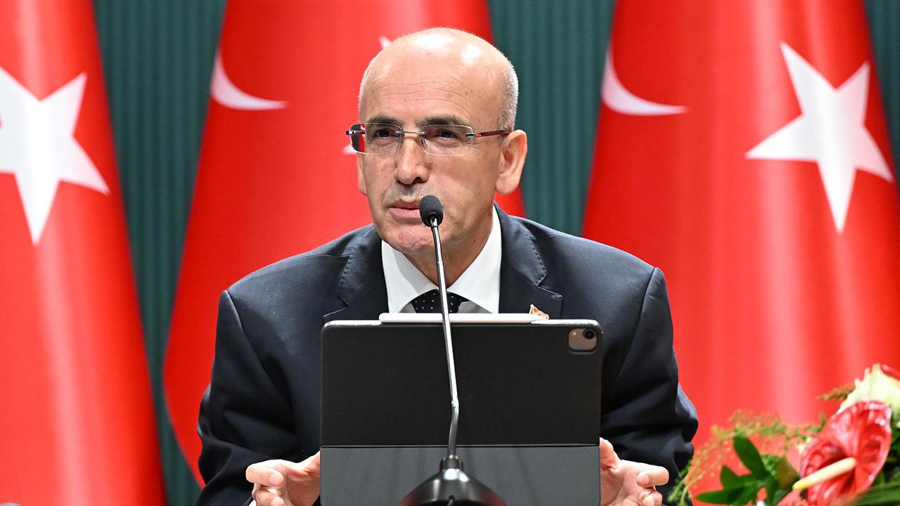 Bakan Şimşek: Enflasyonla mücadele kararlılığını sürdürüyor