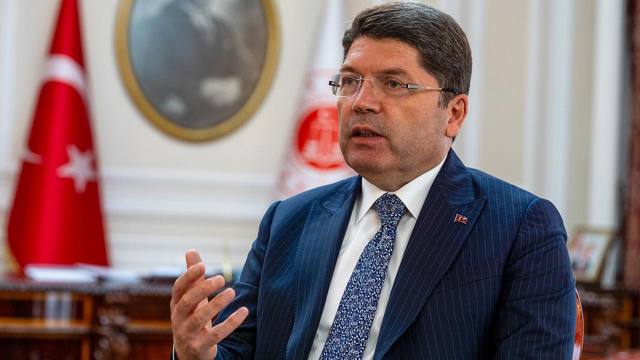 Adalet Bakanı Tunç, 'korsan metin' tepkisi gösterdi