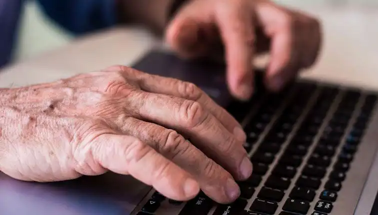 Dijital Dünyanın Zihinsel Sağlığa Faydaları: Teknoloji Demansa Karşı Nasıl Koruyor?