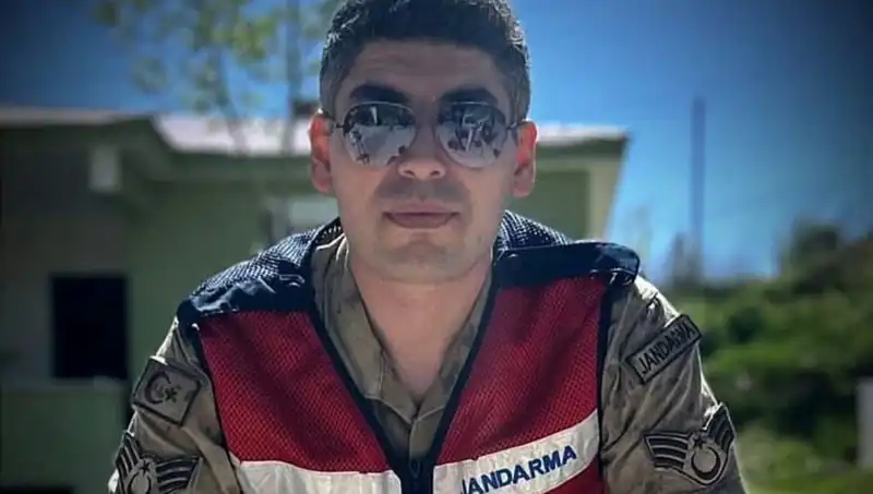 Halı Saha Maçında Trajik Olay: Kadir Astsubay Hayatını Kaybetti