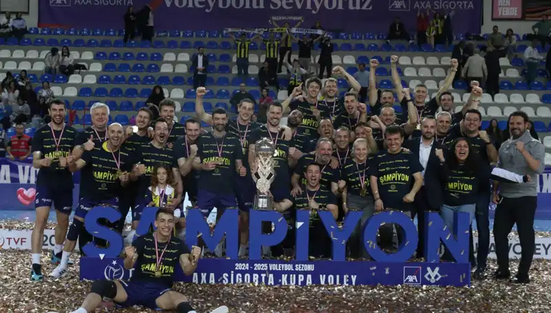 Fenerbahçe, Kupa Voley'de Tarihi Bir Zaferle Şampiyonluğu Elde Etti!