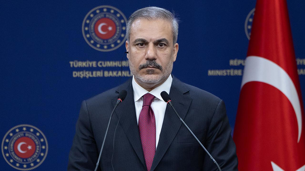 Bakan Fidan'dan Suriye Açıklaması: YPG'ye Yeni Yönetim veya Operasyon Sinyali